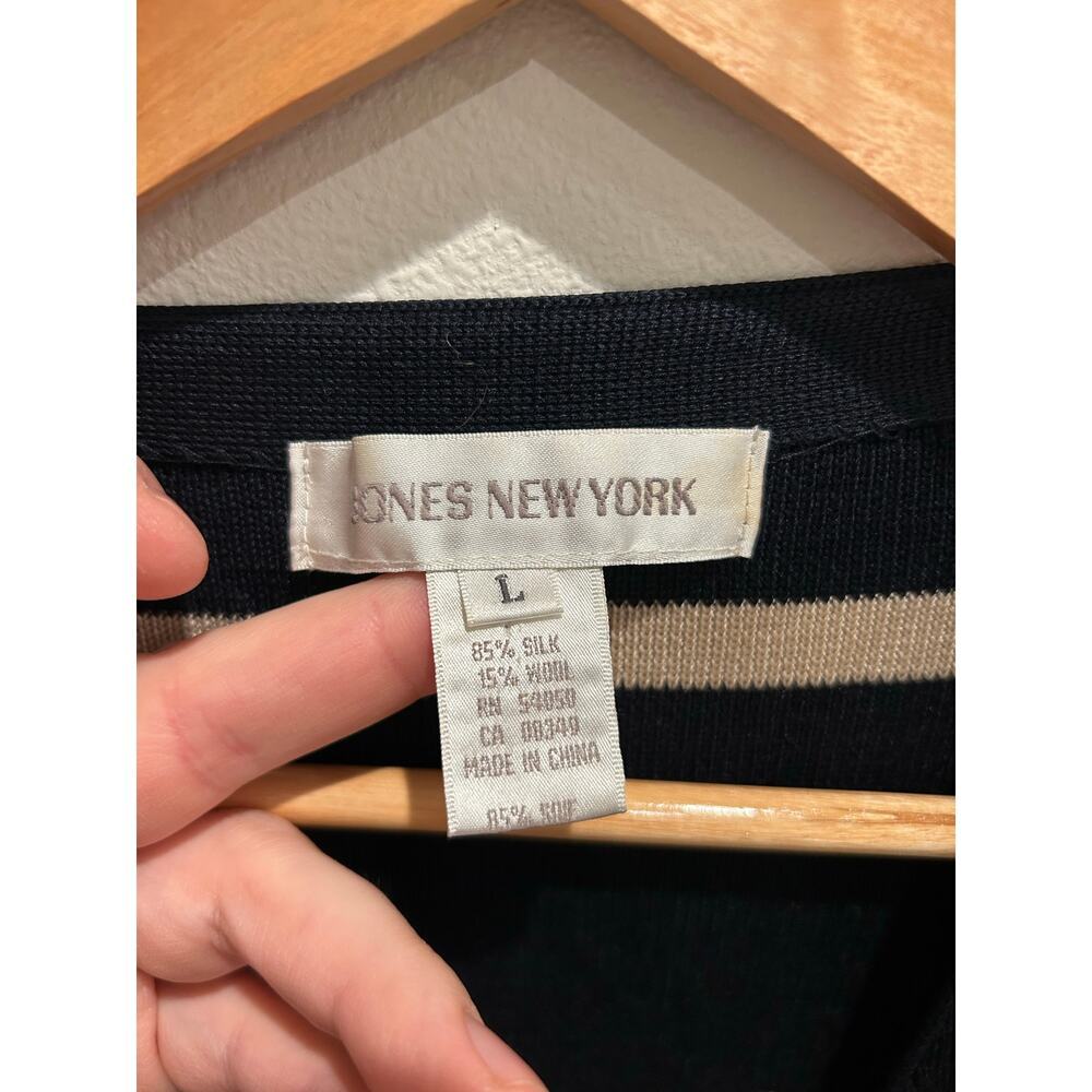 Jones New York Silk/Wool Blend striped navy v beck button down cardigan SZ L - Picture 6 of 6